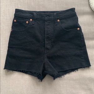 Levis black ribcage jean shorts